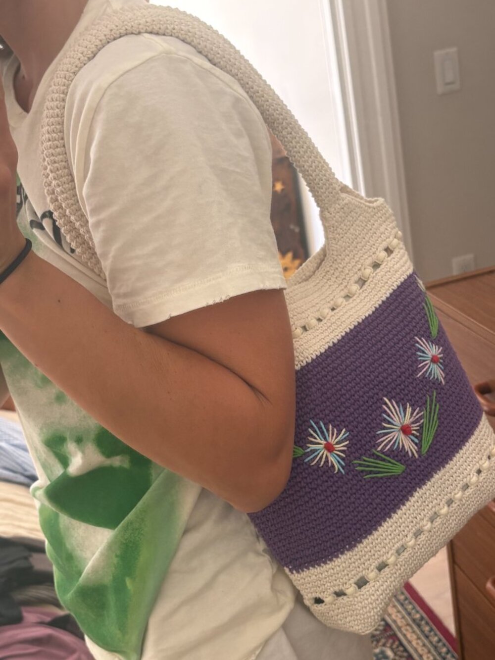 cute crochet embroidered tote bag - Picture 3 of 13
